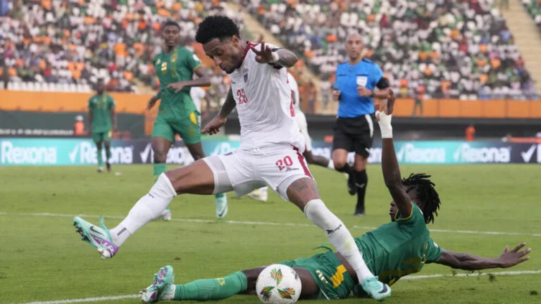 CAN 2023: Les Requins bleus croquent les Mourabitounes et sont en quarts