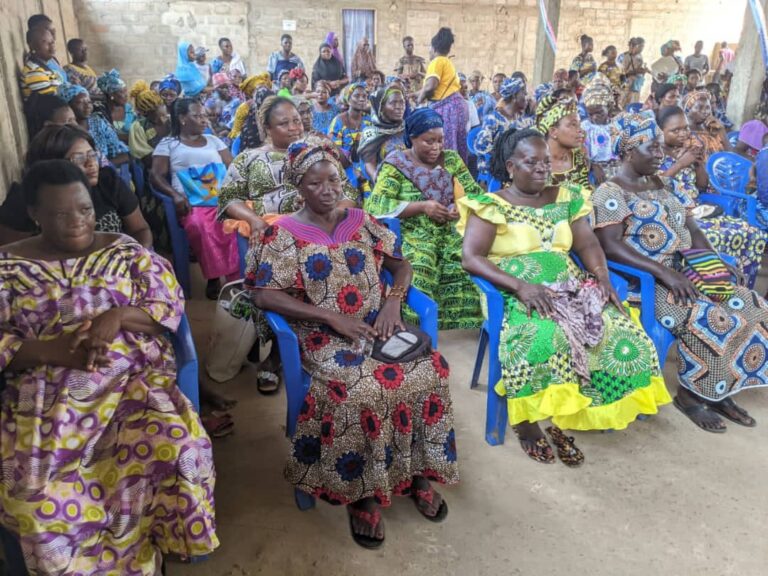 Les femmes de la zone d’Agoè sensibilisées par les différentes associations des femmes UNIR