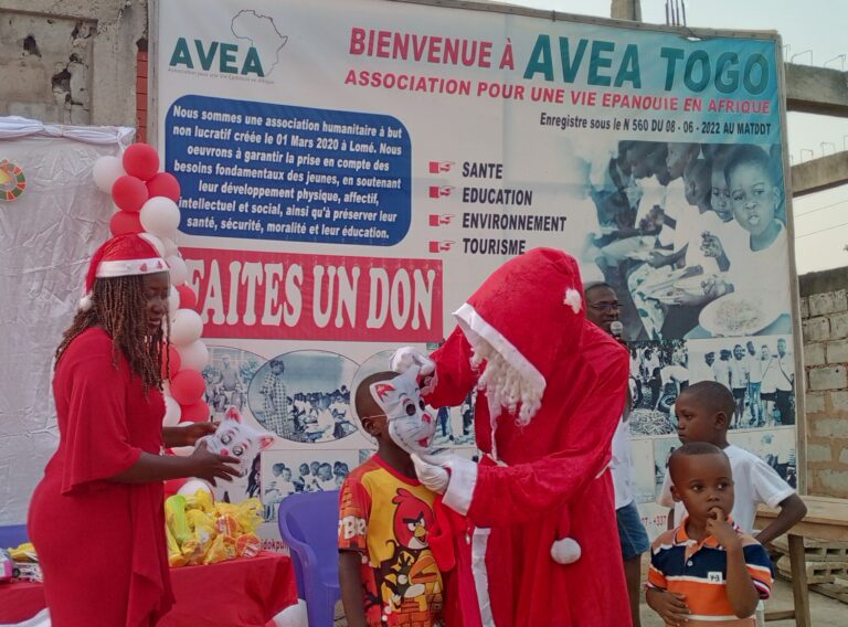 Noël : AVEA Togo en mode festive avec les orphelins