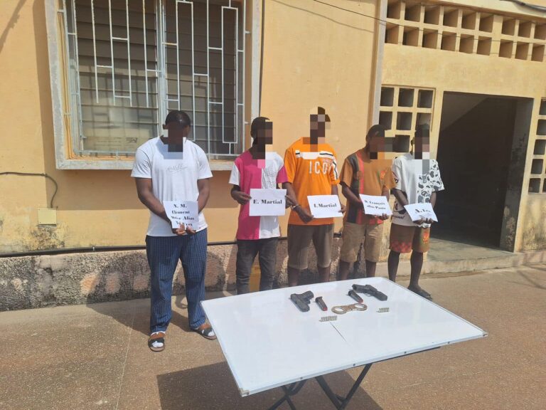 Togo : La Police Nationale déniche un réseau de voleurs de voitures de luxe à Lomé