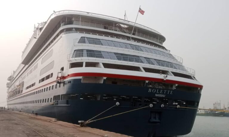 Togo/ Le PAL a accueilli le bateau de croisière BOLETTE avec à son bord près de 1300 touristes