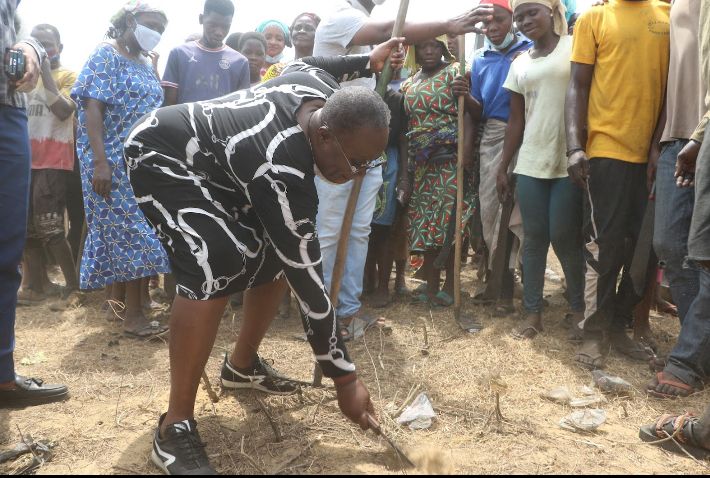 Togo/PDC-ZU: La ministre Myriam Dossou rend propre les coins et recoins du 4ème Lac