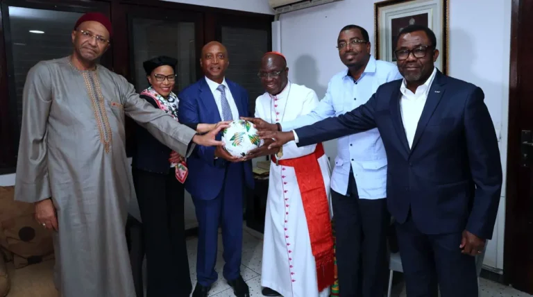 Côte d’Ivoire : Dr Patrice Motsepe généreux envers  l’Église catholique et la communauté musulmane