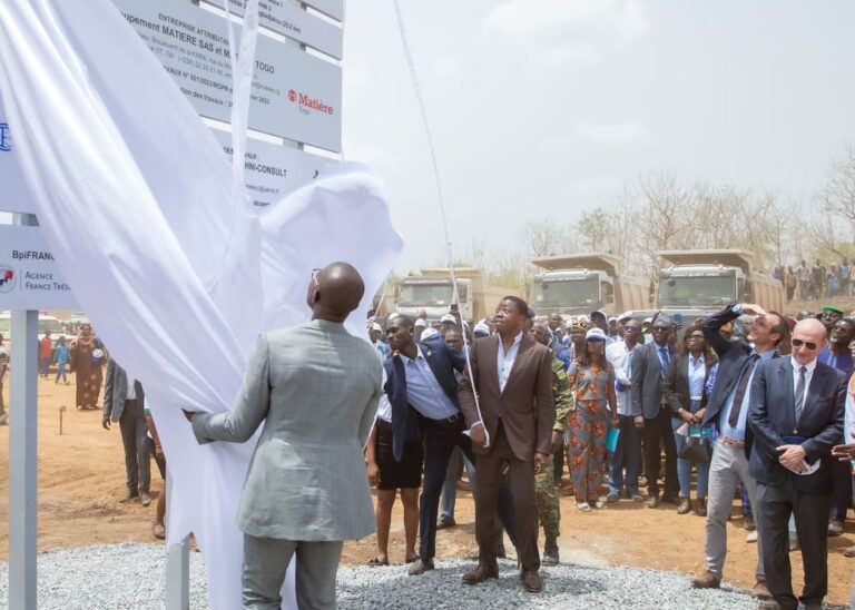 Togo/Faure Gnassingbé lance le projet de réalisation de 21 ponts modulaires mixtes acier-béton