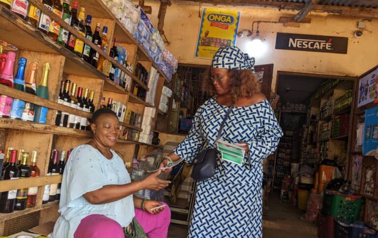 Togo/Golfe7/Législatives 2024: La Princesse Eyi Semekonawo séduit les femmes du marché d’Adidogomé Assiyéyé