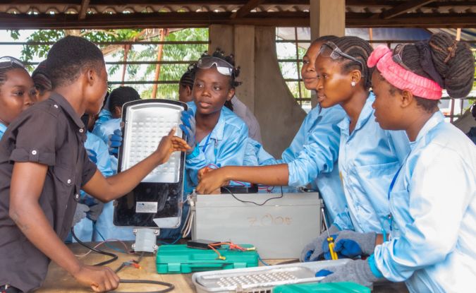 Togo/Tutudo à la quête de 500 jeunes pour une formation en Eclairage public » et « Solutions Solaires »