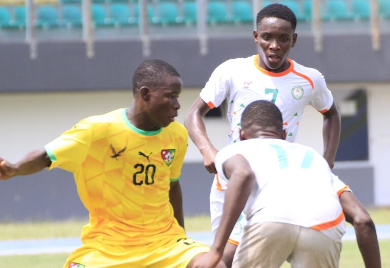 Tournoi UFOA-B U17 : Les Éperviers trébuchent d’entrée face aux Mena 