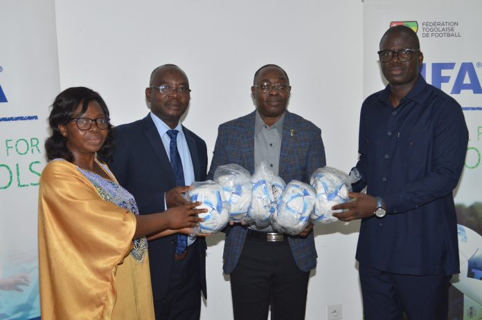 Football/Des « ballons F4S » de la FTF au ministère des enseignements primaire, secondaire et technique