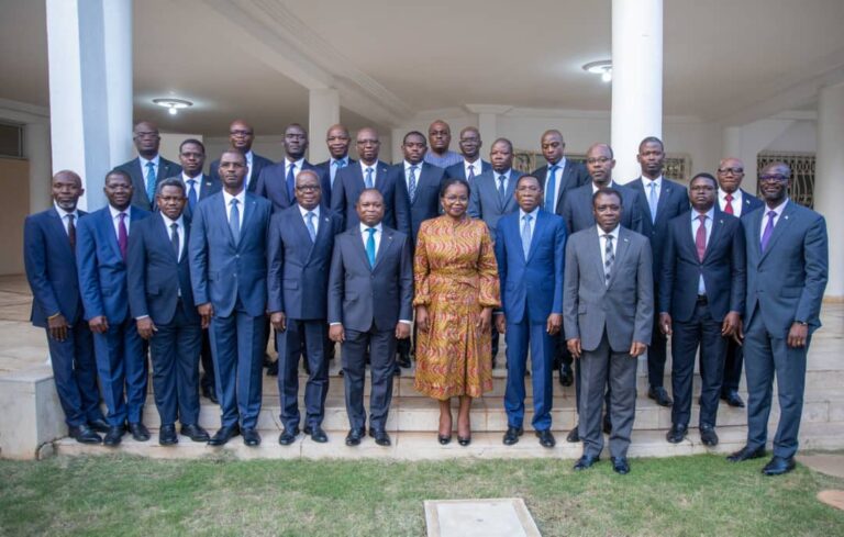 Le Premier ministre échange avec les ambassadeurs et chefs de missions diplomatiques du Togo à l’étranger