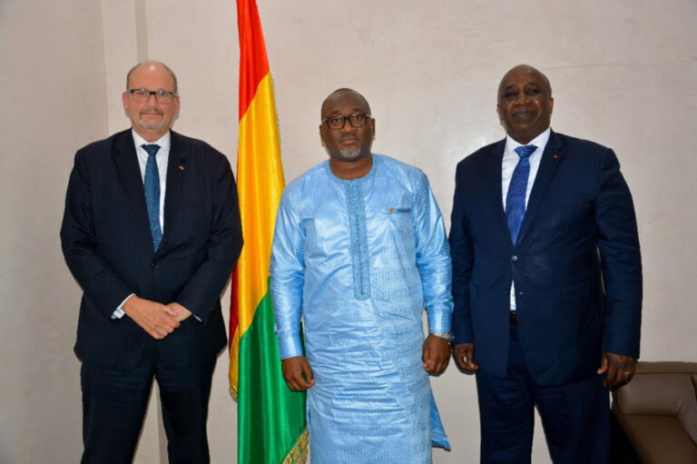SEM Aly Touré échange avec Félix Lamah sur les activités de l’ICCO