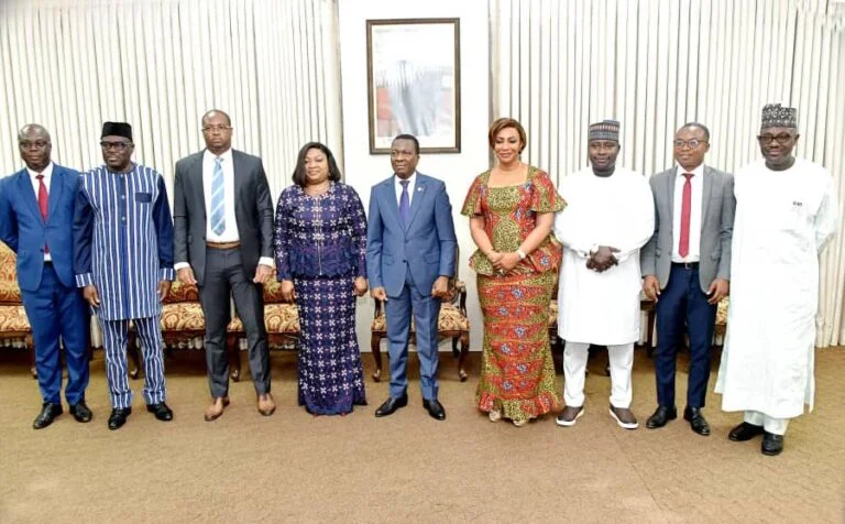Togo: Le Président de l’Assemblée nationale s’est entretenu avec la Présidente du Parlement de la CEDEAO, Hadja Mémounatou Ibrahima