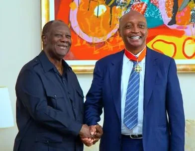 Dr Patrice Motsepe récompensé par Alassane Ouattara