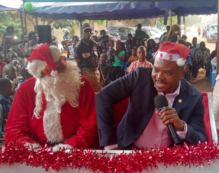 Noël 2024 : Les cadeaux ont coulé à flot à la mairie d’Agoè-Nyivé 1