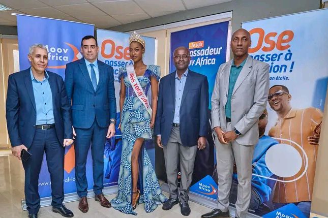 Mlle AFOLABI Nadiratou en visite à Moov Africa Togo