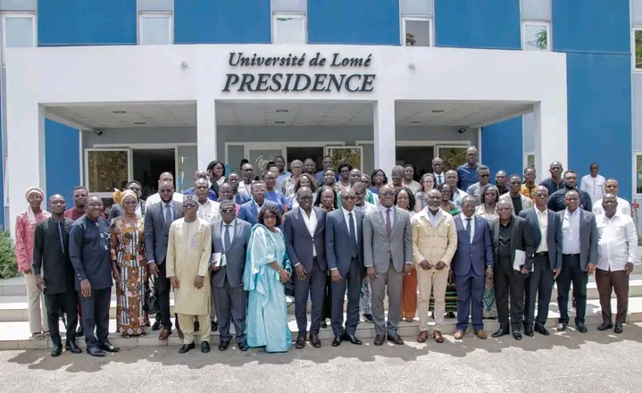 L’UL célèbre la publication de l’ouvrage « Au front : regards croisés sur la lutte contre la COVID-19 au Togo »
