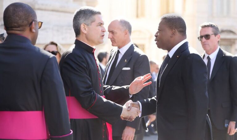 Ultime hommage de Faure Gnassingbé au Pape François