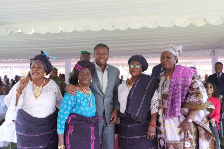 Fête des mères 2025 : Faure Gnassingbé rend hommage aux mères