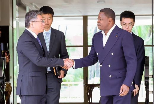 Togo : l’ambassadeur de Chine, Chao Weidong, fait ses adieux à Faure Gnassingbé