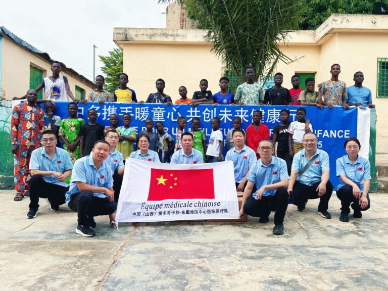 Kara : Le centre Don Bosco au cœur d’une consultation médicale solidaire sino-togolaise
