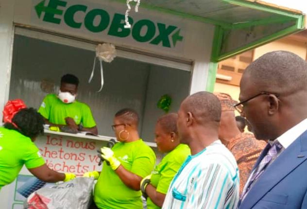 Togo : Découvrez l’ingénieuse initiative au Golfe 2 contre les déchets avec des kiosques Ecobox