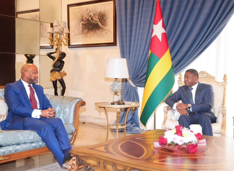 Togo : le Président du Conseil a reçu le Secrétaire général de la ZLECAF dans le cadre de l’intégration africaine