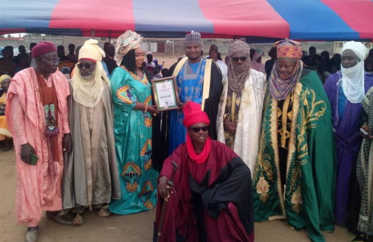 Togo : Le Chef spirituel Alh Dr Shehu Muhammad Sarkin Mayu en visite chez les siens à Agoè-Zongo