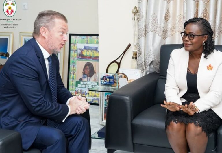Dr Lidi BESSI KAMA et Andrew PARSONS s’engagent pour un nouvel élan des sports paralympiques au Togo