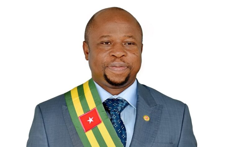 Togo : L’honorable député Amoudji Komlan désormais Maire de Kpédomé