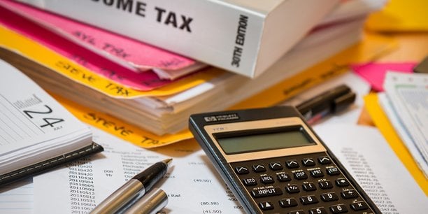 Une nouvelle réforme fiscale dès janvier 2026 touche tous les prestataires de services y compris les «run girls»