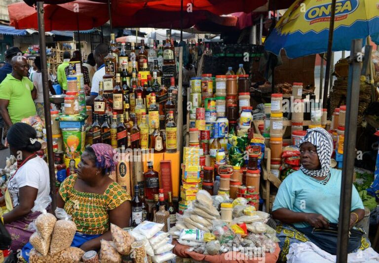 Togo/Incendies des marchés d’Agoè et Kégué : plus de 212,8 millions FCFA déboursés pour relancer les commerçants sinistrés