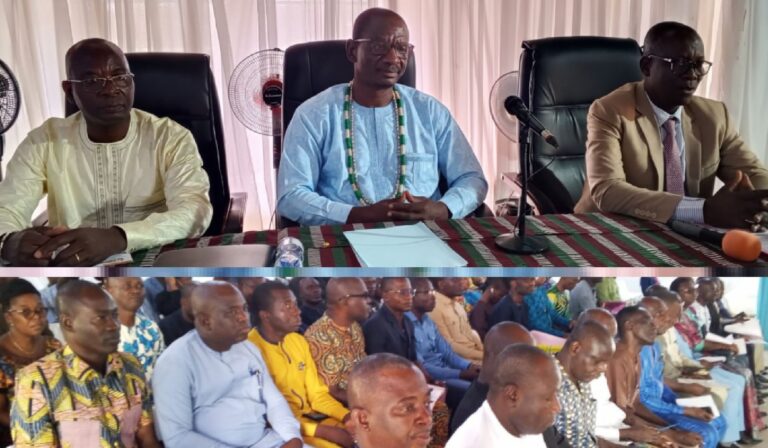 Mama Omorou à l’écoute des Plateaux pour refonder l’école togolaise