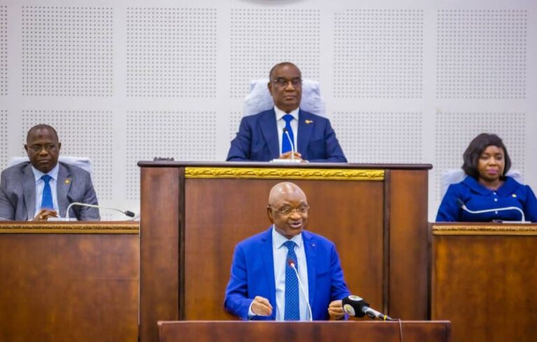 Togo/Budget 2026 : un vote « historique » salué par le Président de l’Assemblée nationale