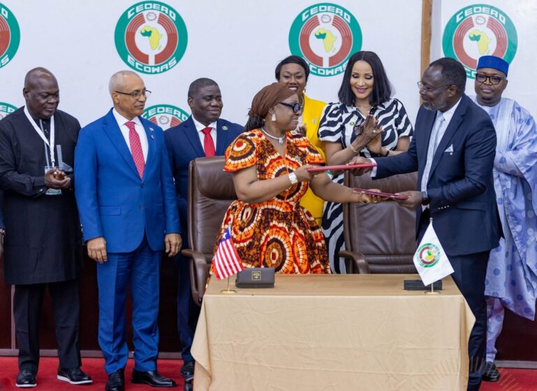 Liberia–CEDEAO : un accord de siège du CDJS signé à Abuja