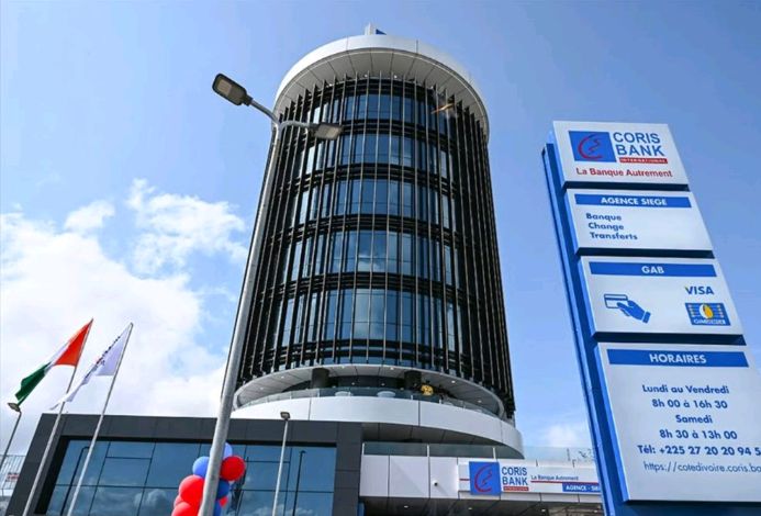 Coris Bank International recrute
