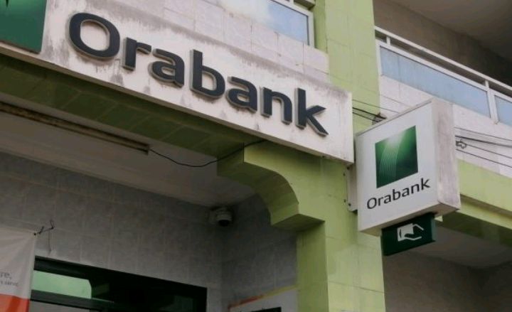 Orabank ferme encore des agences malgré des profits records
